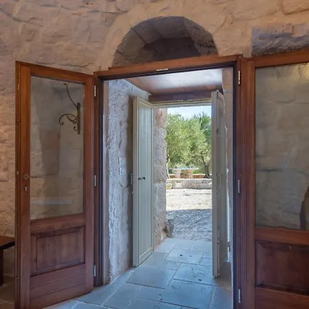 Helloapulia Trulli Andel